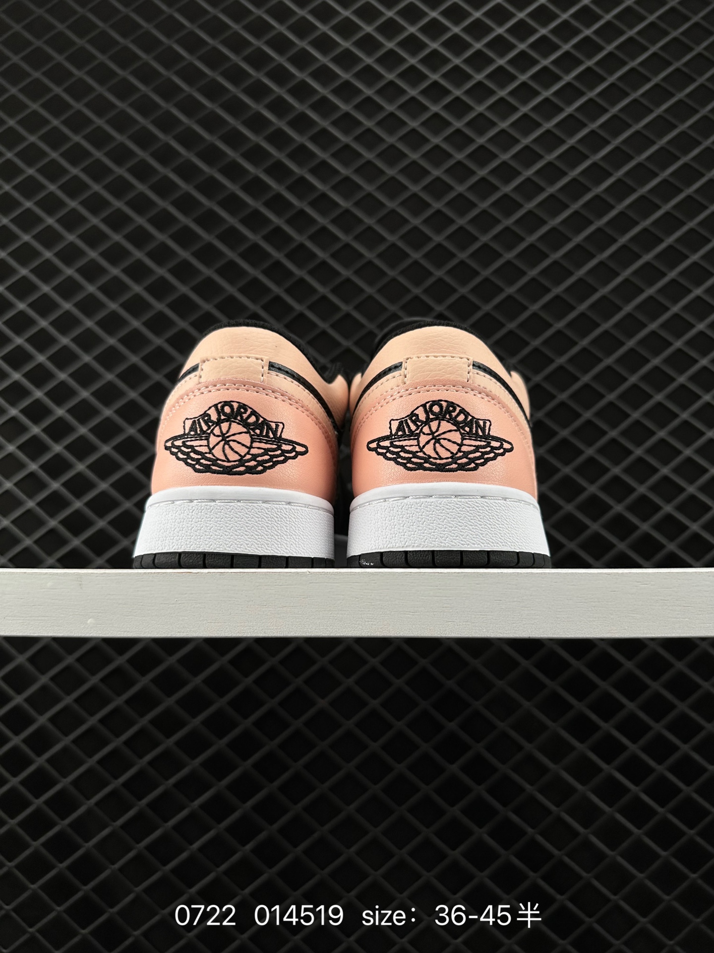 Air Jordan 1 Low AJ1